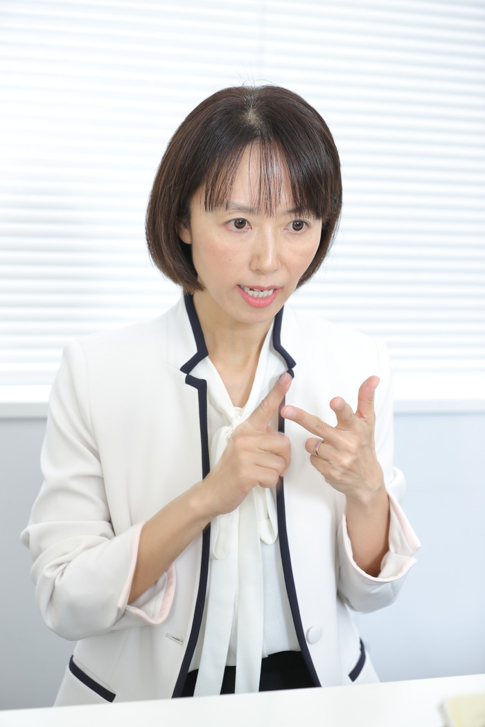 鏡久美子先生
